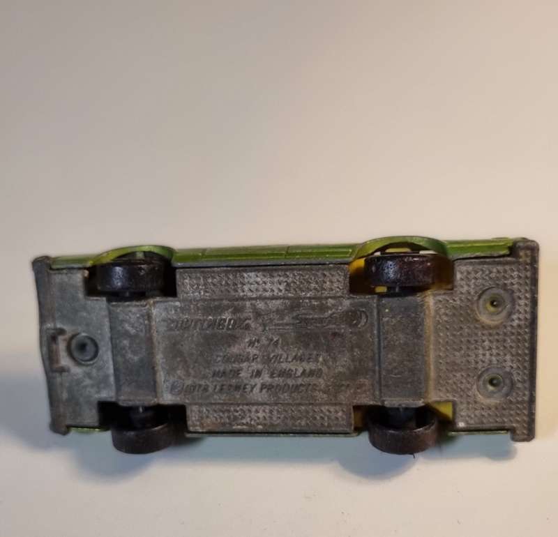 Matchbox Lesney 74D Cougar Villager