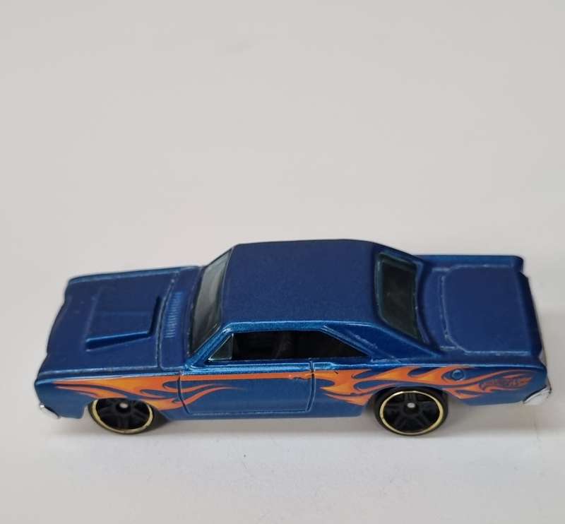 Hot Wheels 68 Dodge Dart