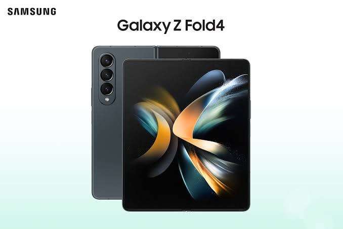 High Spec SAMSUNG Z FOLD 4, 256gb, 12gb ram,Dual sim, handy gadget for business people on the move