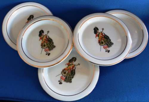 John Dewar and Sons Ltd, White Label Mini Plates - X 5