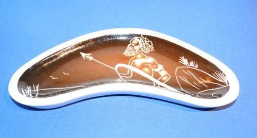 Boomerang Plate