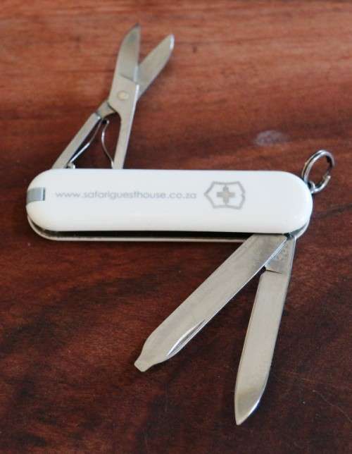 Victorinox - 58mm - Swiss Army Knife - (Classic SD) with Safari Guesthouse logo