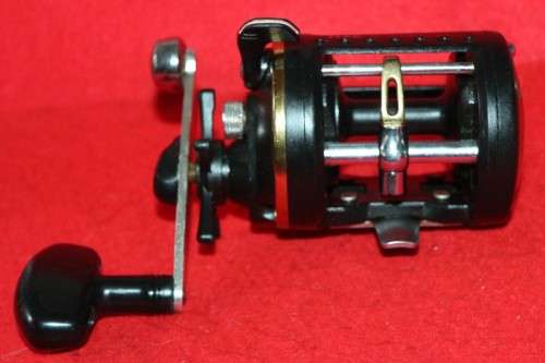 Daiwa Firewolf 27H Baitcasting levelwind reel
