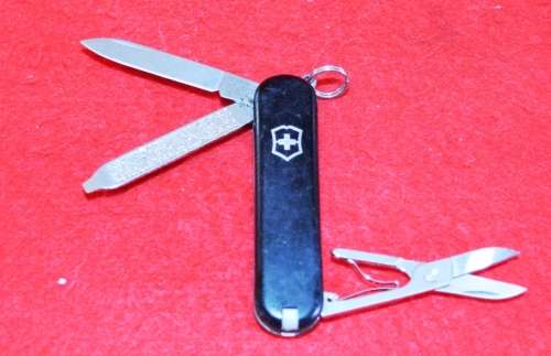 Victorinox - 58mm - Swiss Army Knife - (Classic SD)