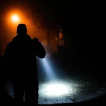 KLARUS XT12GT 1600 Lumens 603 Meters Rechargeable Tactical Flashlight