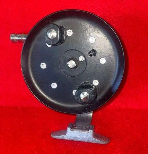 Orlando Center pin fishing reel