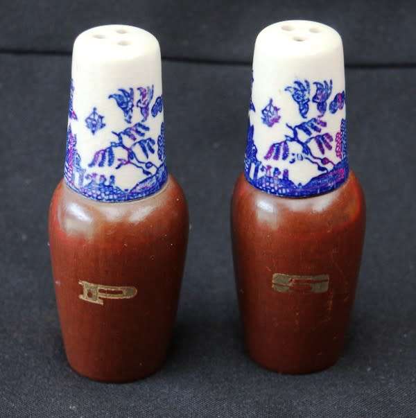 salt and pepper set