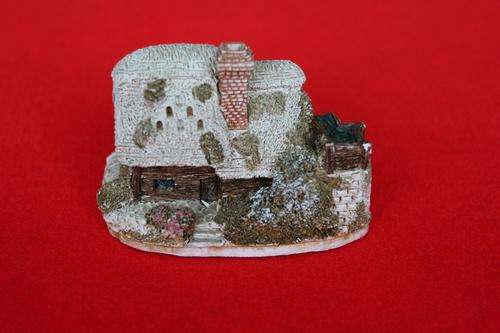 Lilliput Lane 1985 Collectible Cottage - The Watermill