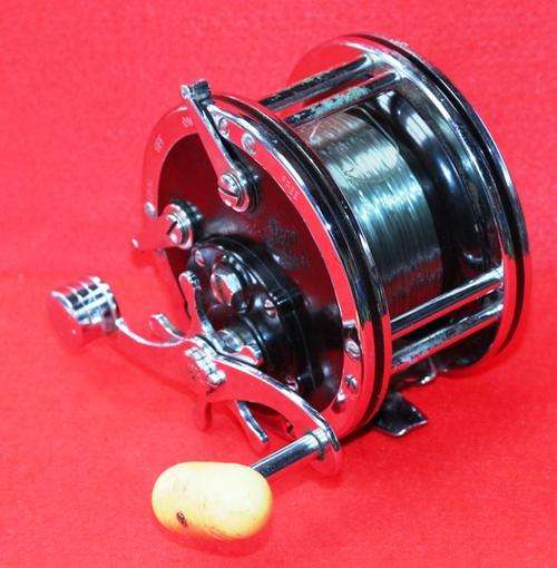 PENN SUPER MARINER 49 FISHING REEL
