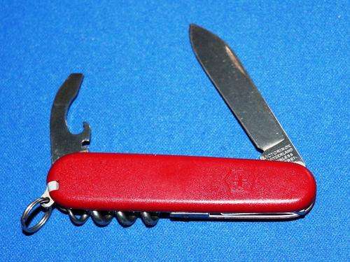 Victorinox - 84mm - Swiss Army Knife (Waiter)