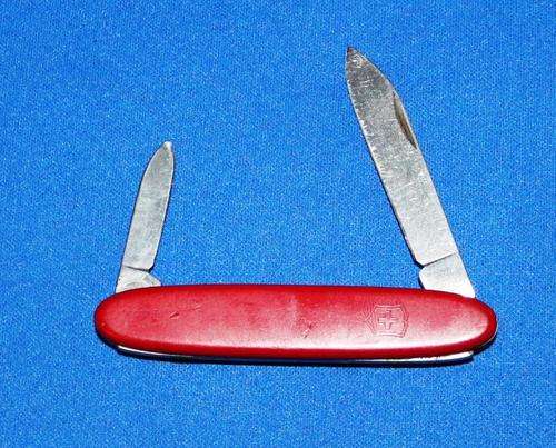 Victorinox - 84mm - Swiss Army Knife (Pocket pal)