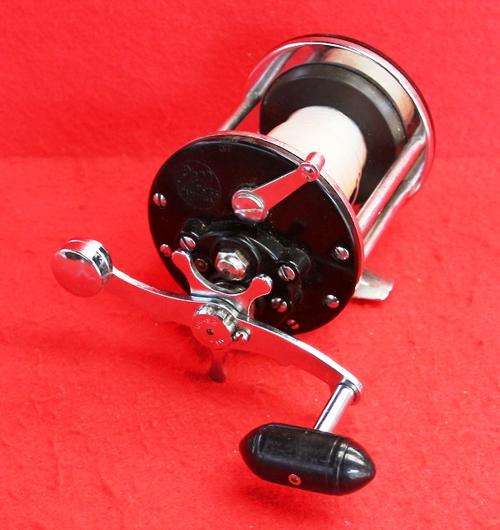 Penn 155 beachmaster, metal spool(rare)  fishing reel