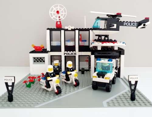 Vintage 1986 Legoland 6386 Police Command Base Complete Used Lego Set