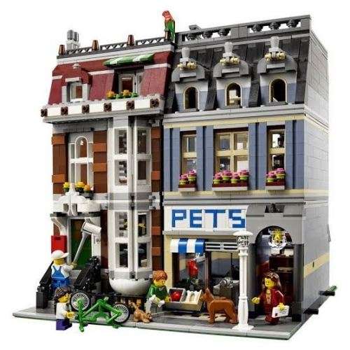 Used Lego Creator Expert Pet Shop Set - Like new, Complete no box