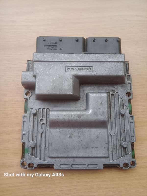 Mercedes Benz W204 computer box (ECU)