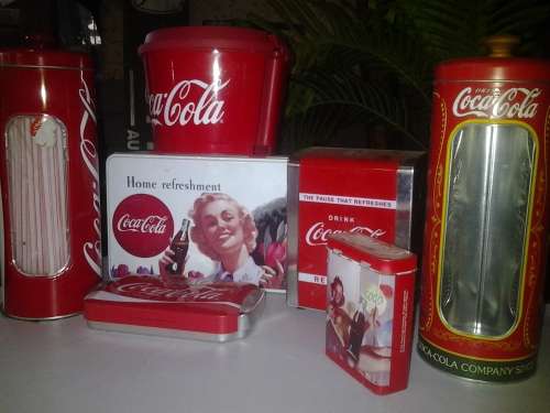 collectable coca cola tins