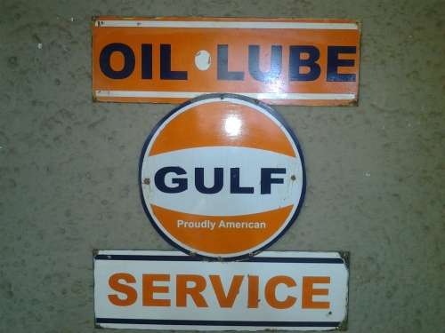 Gulf oil lube sign