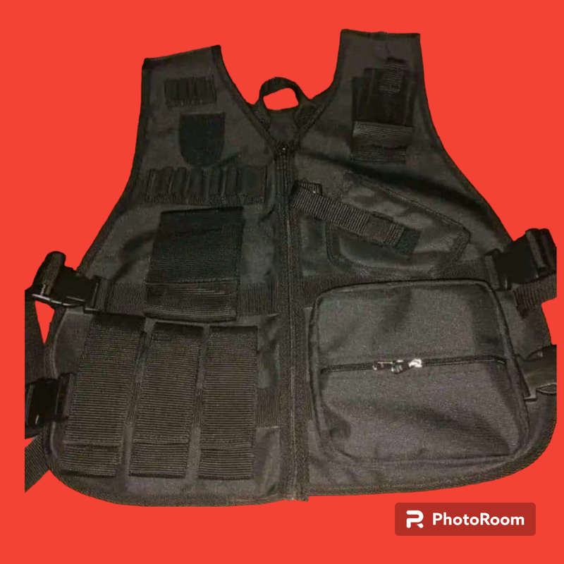 TACTICAL VEST