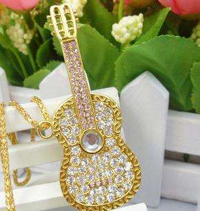 8GB GOLD COLOURED CRYSTAL GUITAR USB FLASH DRIVE / MEMORY STICK