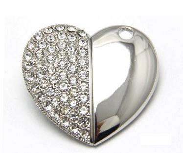 8GB SILVER CRYSTAL HEART USB FLASH DRIVE / MEMORY STICK