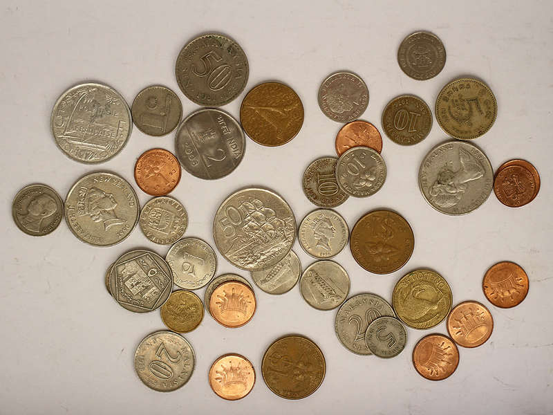 Asia / Middle East / Oceania / Australia - 44 Coins