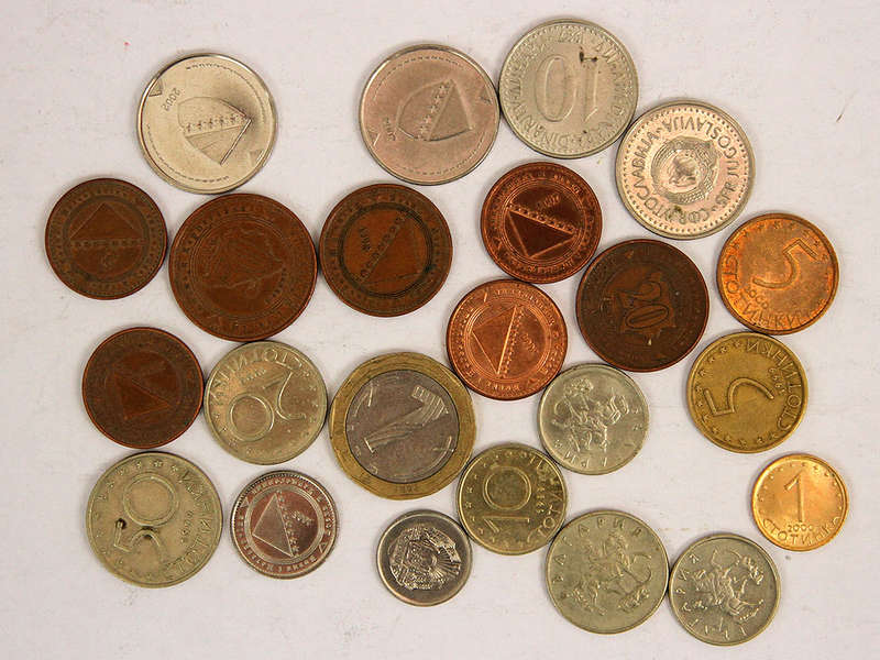 Balkan / Eastern Europe - 32 Coins