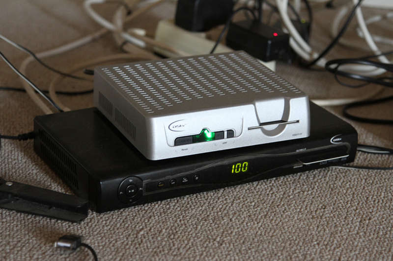 DSTV PVR 2P Decoder + cooler and 1131 decoder