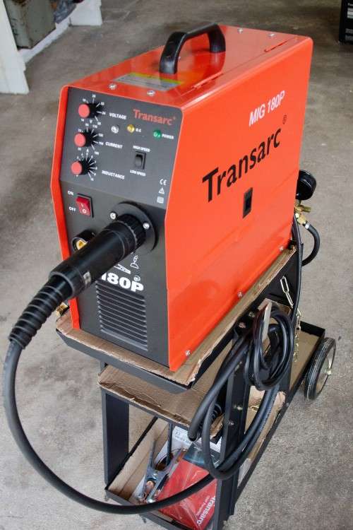 Afrox Welding Machine PortaMig 180P (includes gas bottle)