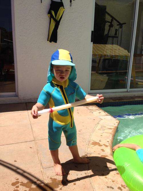 Boys Wetsuit Neoprene 2.5mm Christmas Special+FREE ROBO FISH
