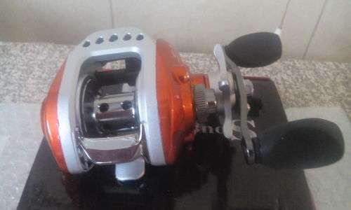 LV100 Baitcasting Reel 10+1 Ball Bearings Carp Fishing Gear Right Hand Fishing reel ORANGE