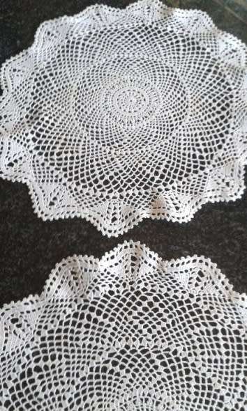 Lovely larger pair vintage cotton crochet doilies 33cm