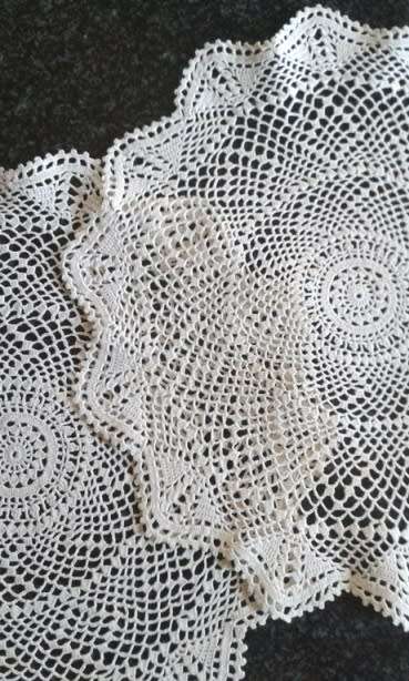 Lovely larger pair vintage cotton crochet doilies 33cm