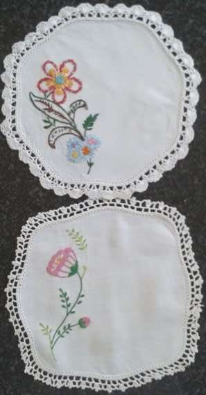 Two lovely vintage embroidered linen doilies 20cm square