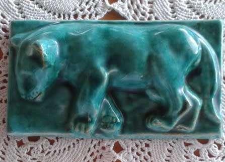 Unusual Linnware / Linn Ware style ceramic lion figurine doorstop
