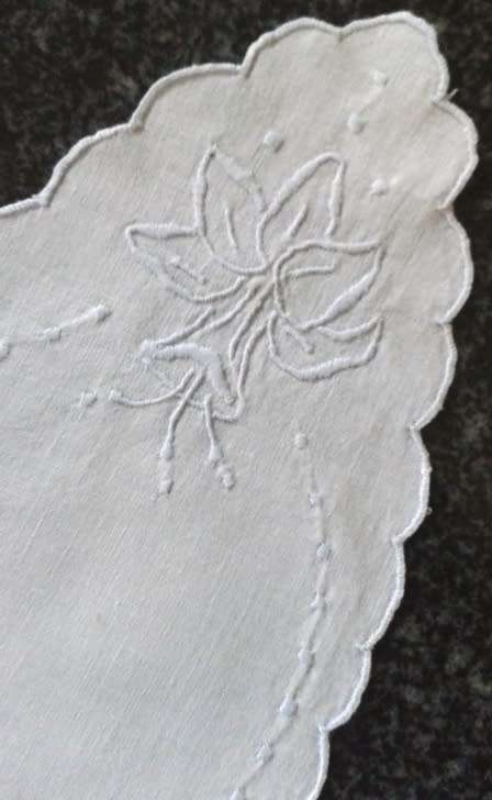 Small white vintage linen table mat white daffodil embroidery