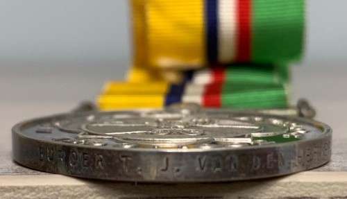ANGLO BOER WAR MEDAL ISSUED TO BURGER TJ VAN DEN HEEVER