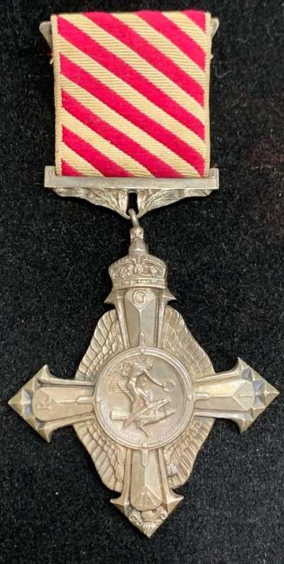 AIR FORCE CROSS : 1946