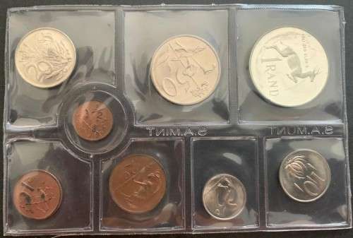 1975 SA MINT PACK WITH SILVER R1