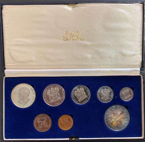 1985 PROOF SET WITH SILVER R1