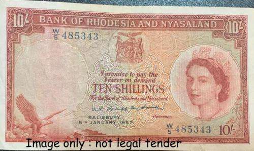 RHODESIA & NYASALAND TEN SHILLINGS 15 JAN 1957 / W5