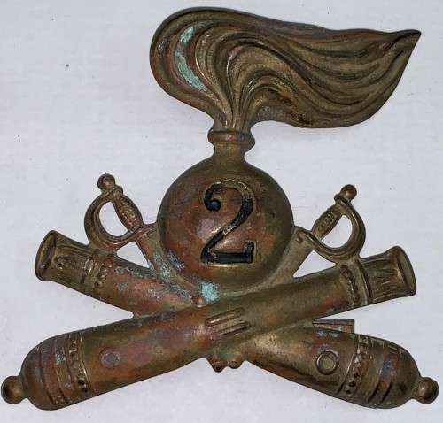 WWII Italian 2nd Horse Artillery Cap Badge.