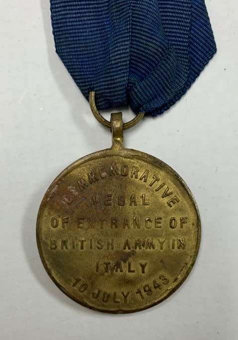WWII, 8th Army Commemorative Medal of the Allied Armies In Naples in 1943.