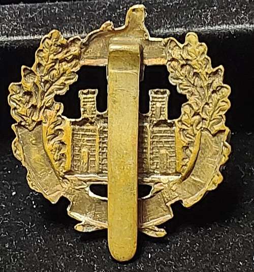 THE ESSEX REGIMENT NATIONAL ARMY BADGE