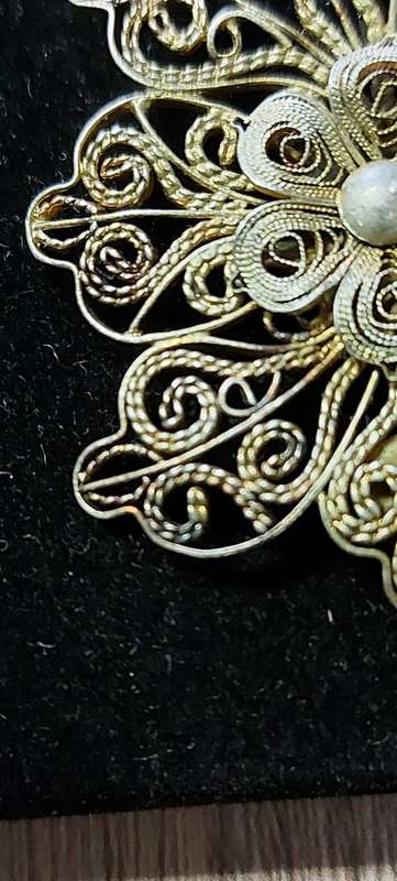 VINTAGE STERLING SILVER (FILIGREE) BROOCH