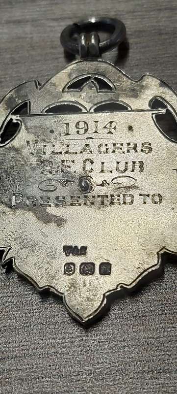 REAL SILVER 1914 VILLAGERS RUGBY FOOTBALL CLUB BADGE
