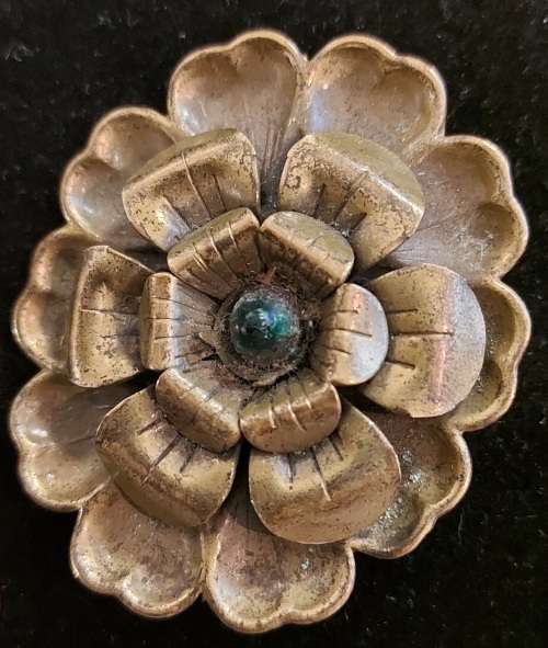 3 X VINTAGE BROOCHES
