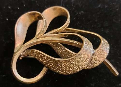 3 X VINTAGE BROOCHES