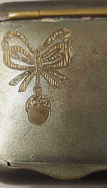 1 X VINTAGE SNUFF BOX