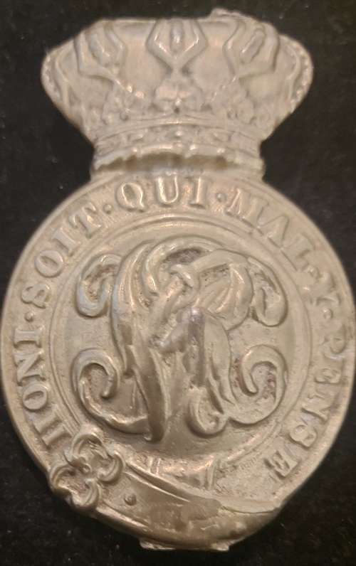 GREAT BRITAIN VICTORIA CAVALRY HELMET BADGE