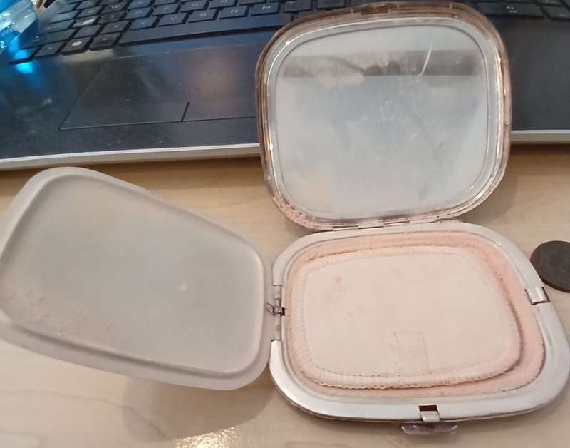 VINTAGE SILVER METAL POWDER CASE WITH MIRROR AND POWDER